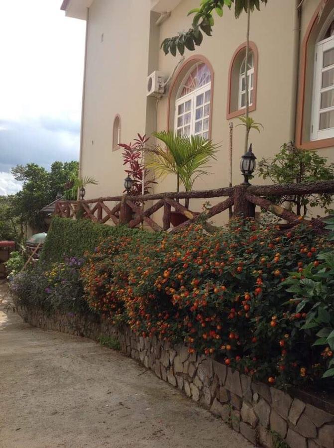 Khoa Dat Hotel Di Linh Exterior foto